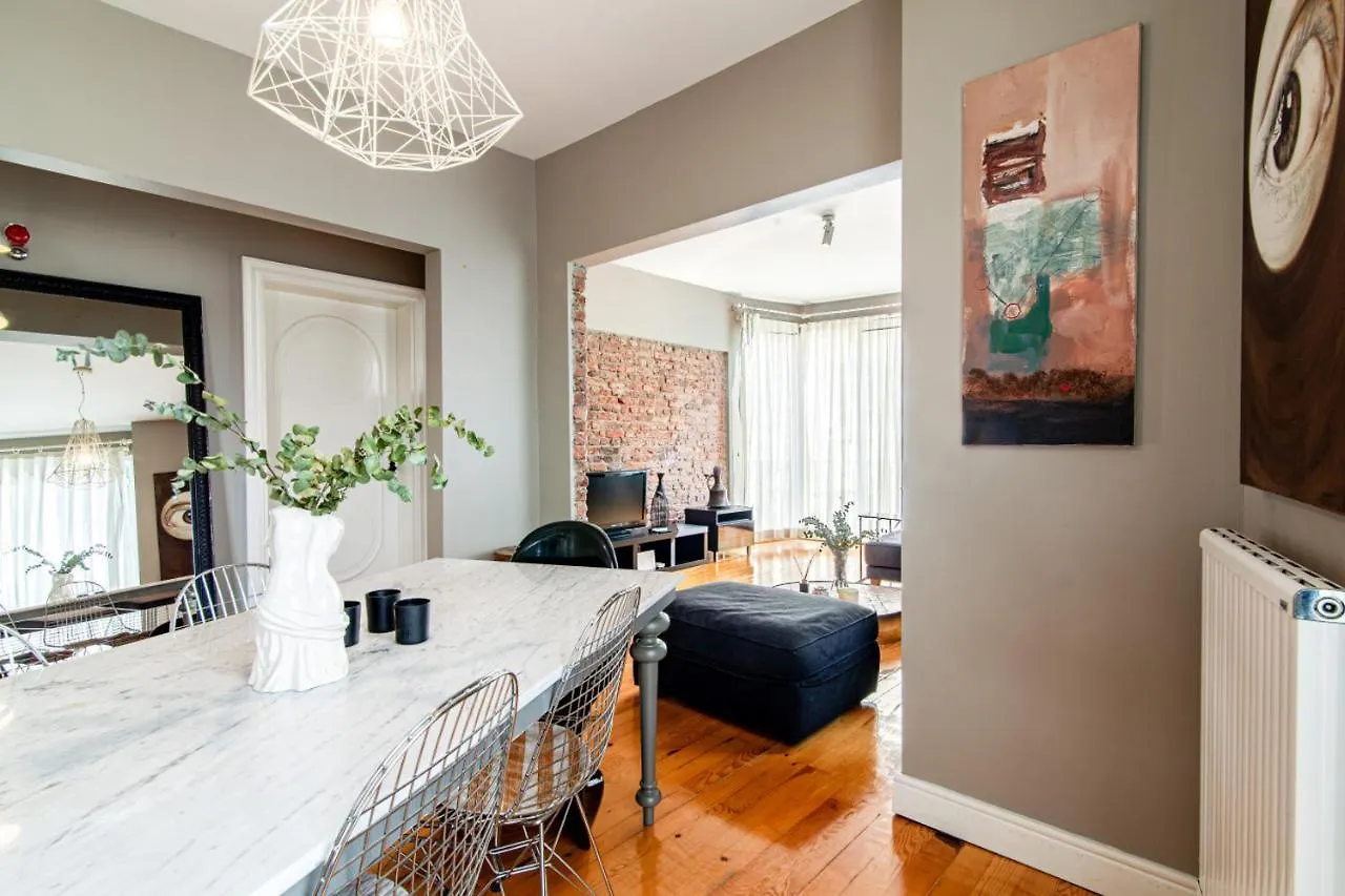 Modern Apartment With Stylish Interior In Beyoglu Istanbul 0*,